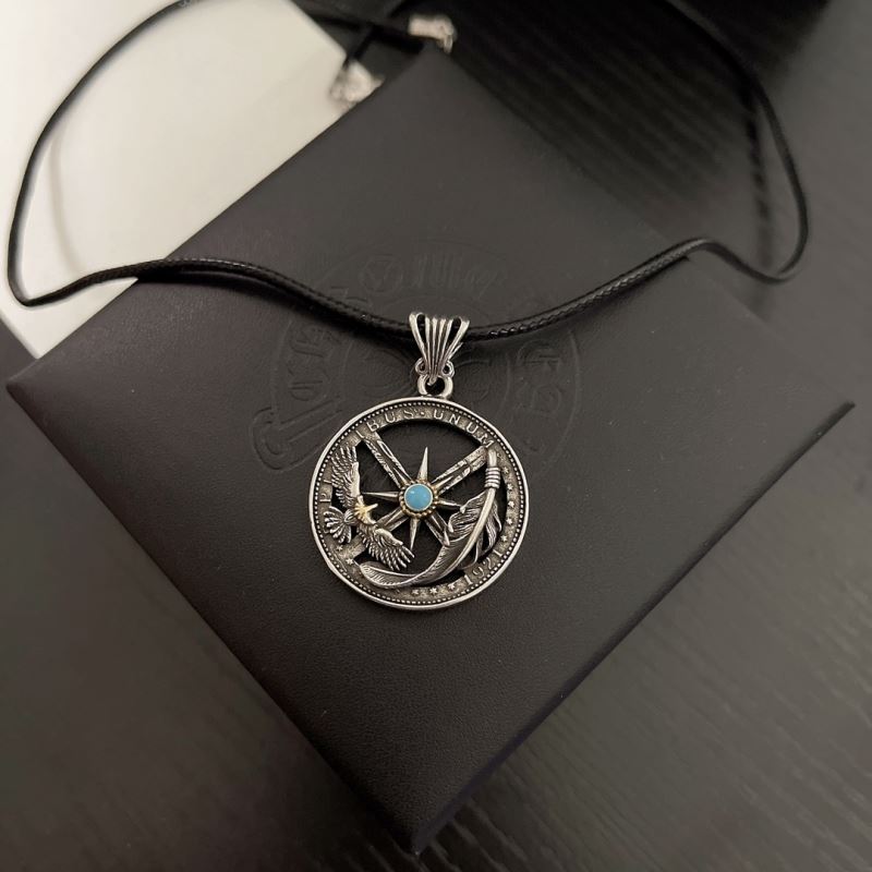 Ch**me He**ts necklaces